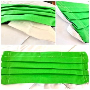 Pleated Cloth Face Mask in Bright Green